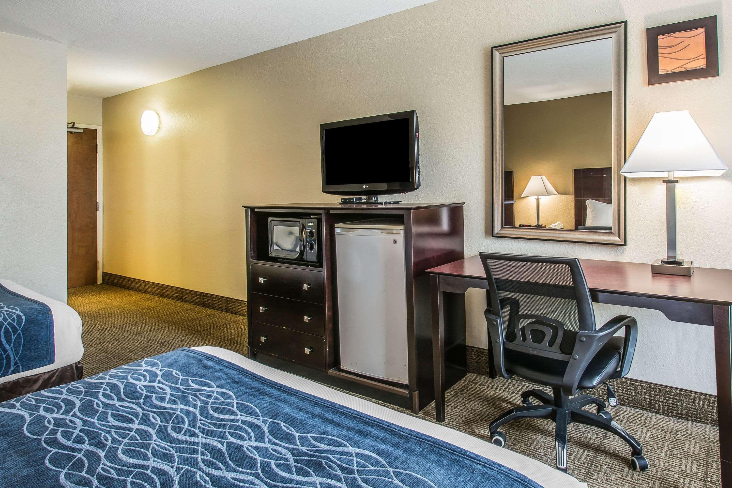 Comfort Inn & Suites Deland - Near University Екстериор снимка